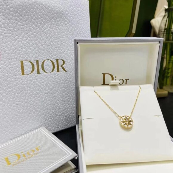 Dior Necklace - Picture 1 of 4